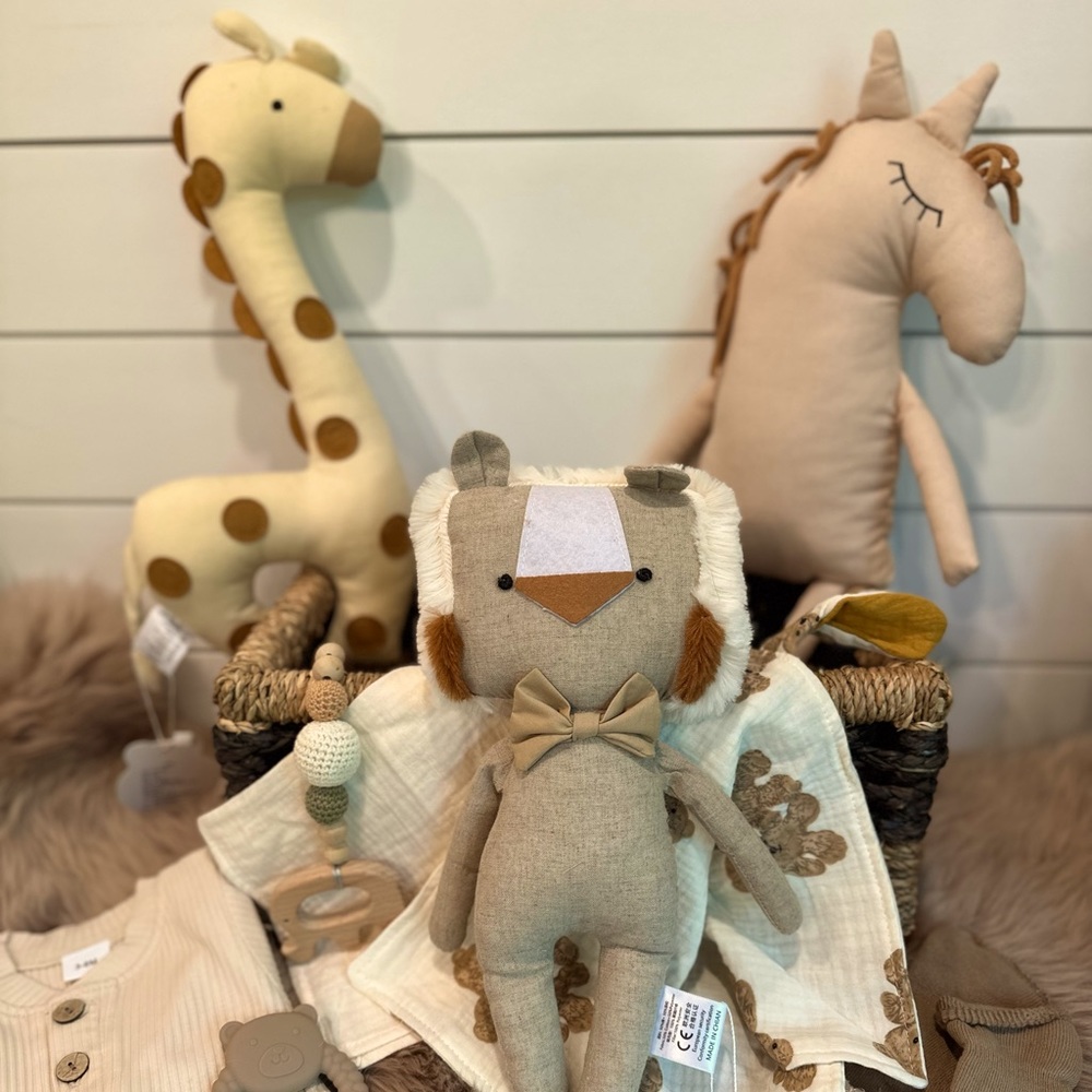 Linen Plush Toys - Lion, Giraffe, Unicorn